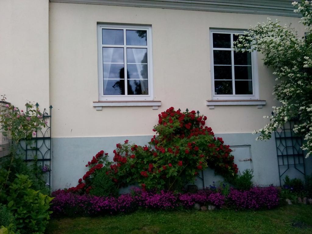Dwor Mulawki Villa Exterior photo
